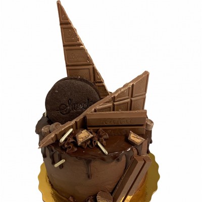 Chocolate Drip Cake 6" Double Layer servs 12-15