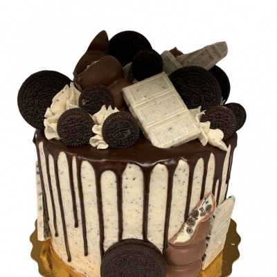 Cookies n Cream Drip Cake 6" Double Layer Serves 12-15